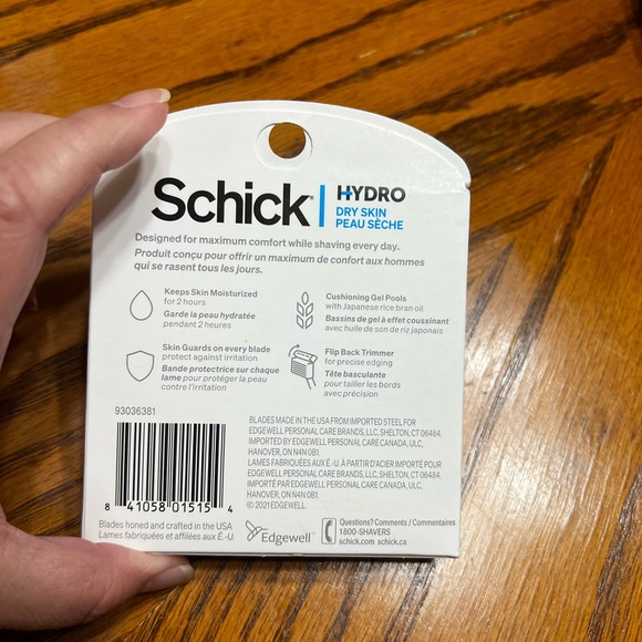 SCHICK hydro dry skin blades- 8 pack. NEW! - Picture 2 of 4
